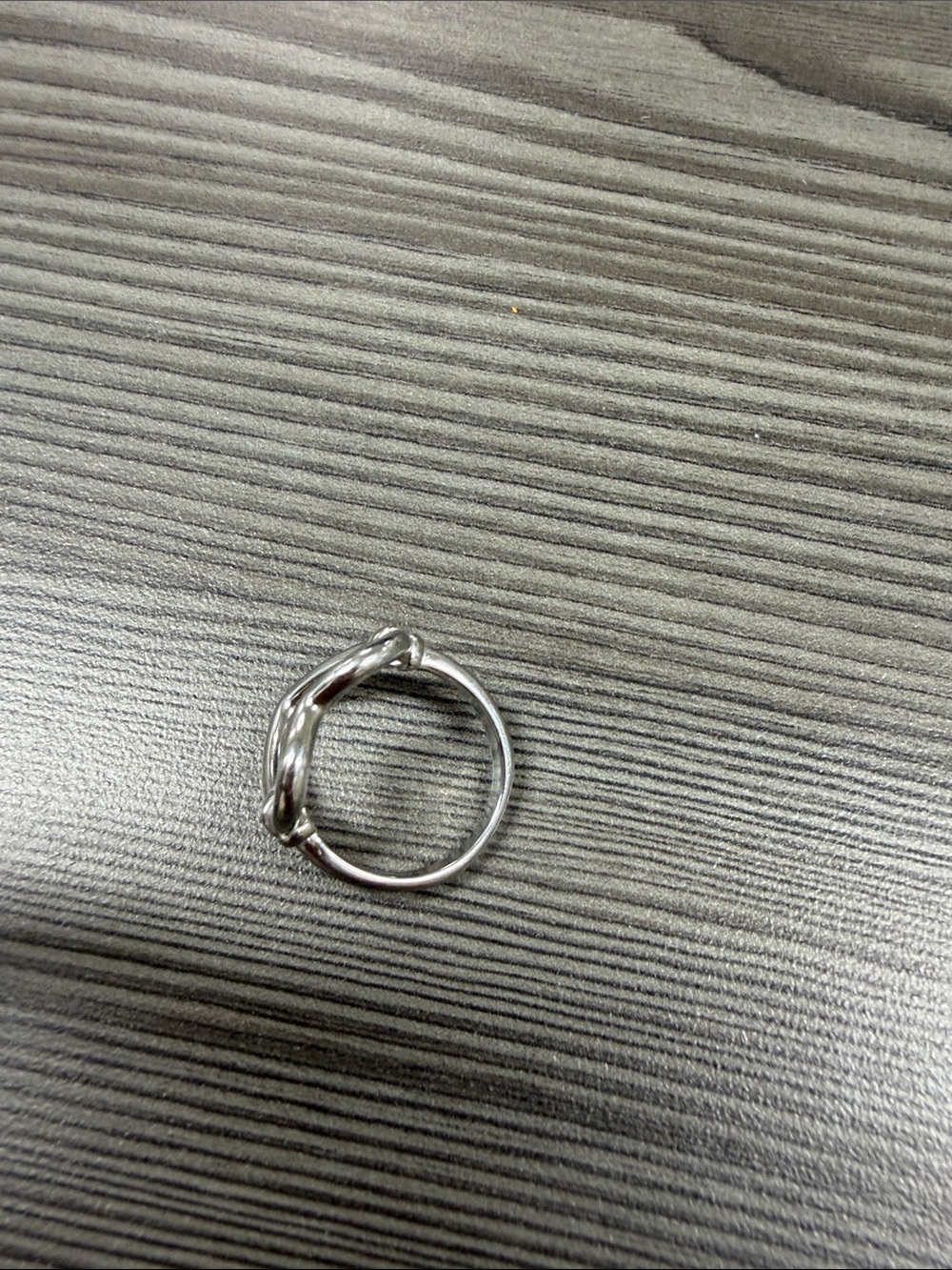 Silver ring - Picture 2 of 4